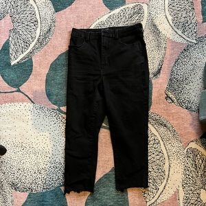 NOBO black jean capri - high rise